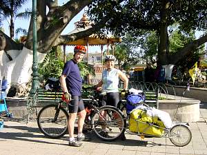 DSC02133 Randy and Nancy ready to go in Chapala.jpg